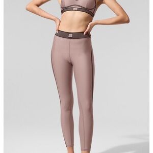 alo Airlift High-Waist 7/8 Line Up Legging and Bra Taupe size S